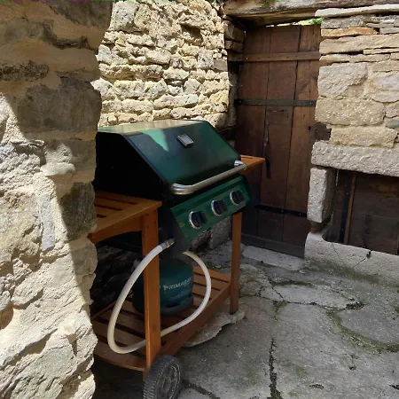 Petite Maison Chaleureuse Avec Jacuzzi Privatif Savigny-sous-Malain Buitenkant foto