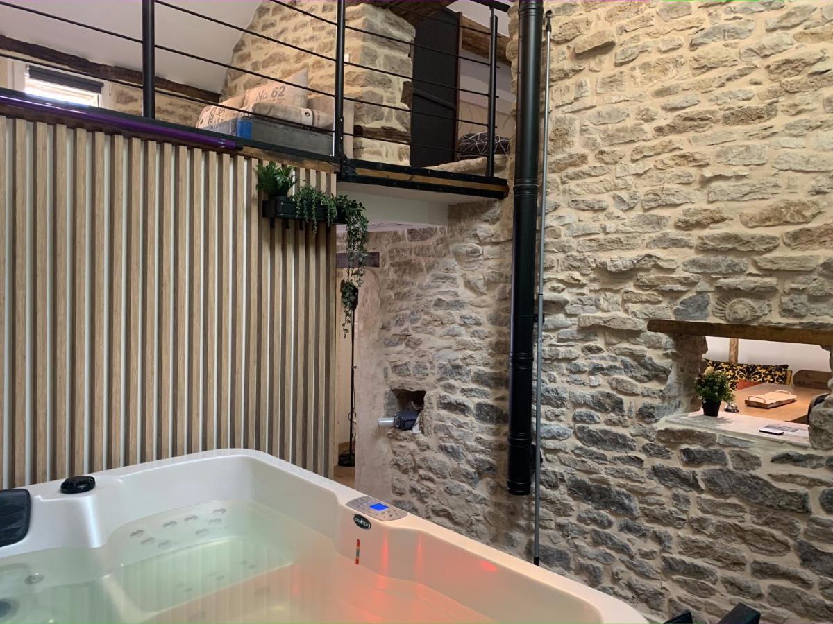 Petite Maison Chaleureuse Avec Jacuzzi Privatif Savigny-sous-Malain