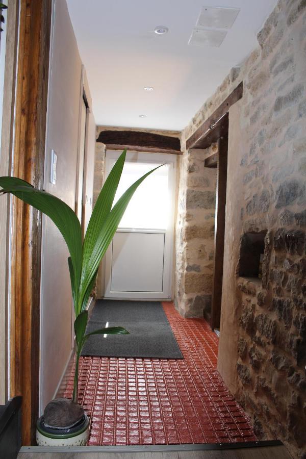 Petite Maison Chaleureuse Avec Jacuzzi Privatif *